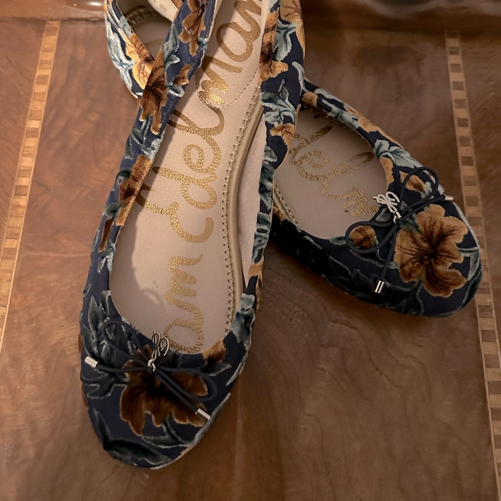 Sam Edelman Velvet Flats